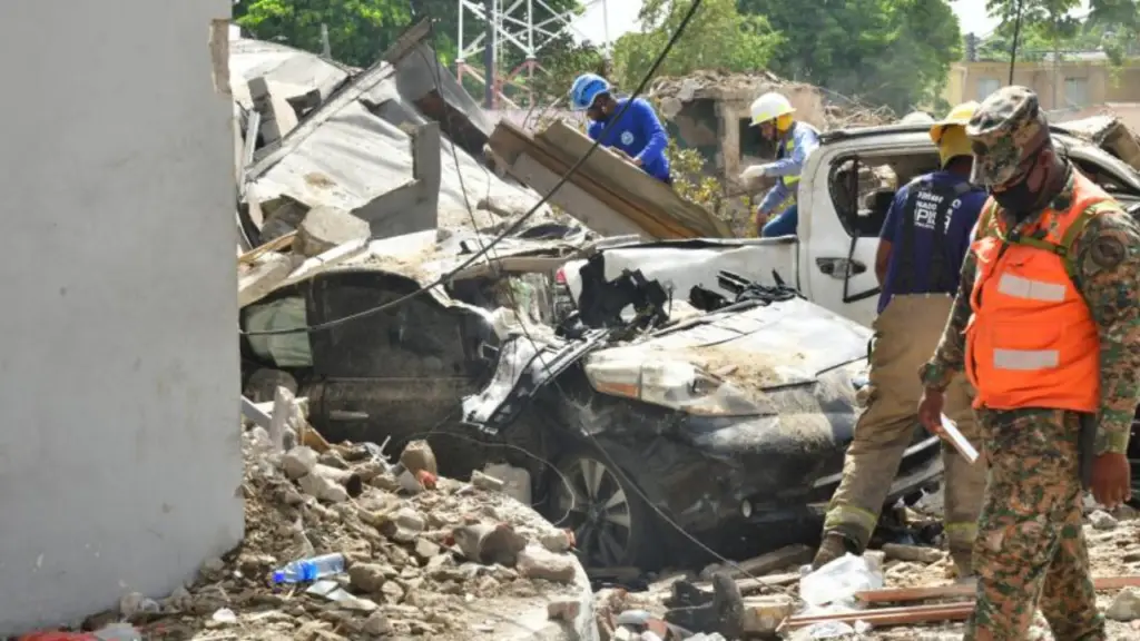 Aumentan a 32 los fallecidos por explosión en San Cristóbal