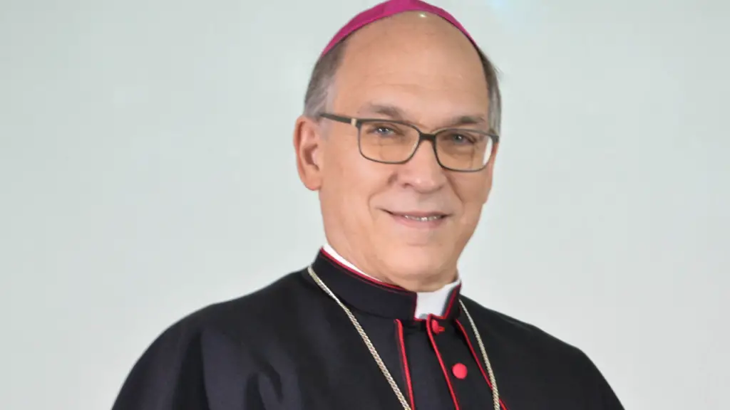 Obispo Masalles renuncia de la diócesis de Baní