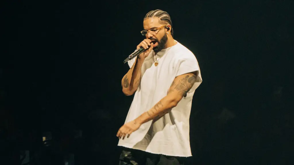 Drake anuncia su retiro temporal de los escenarios