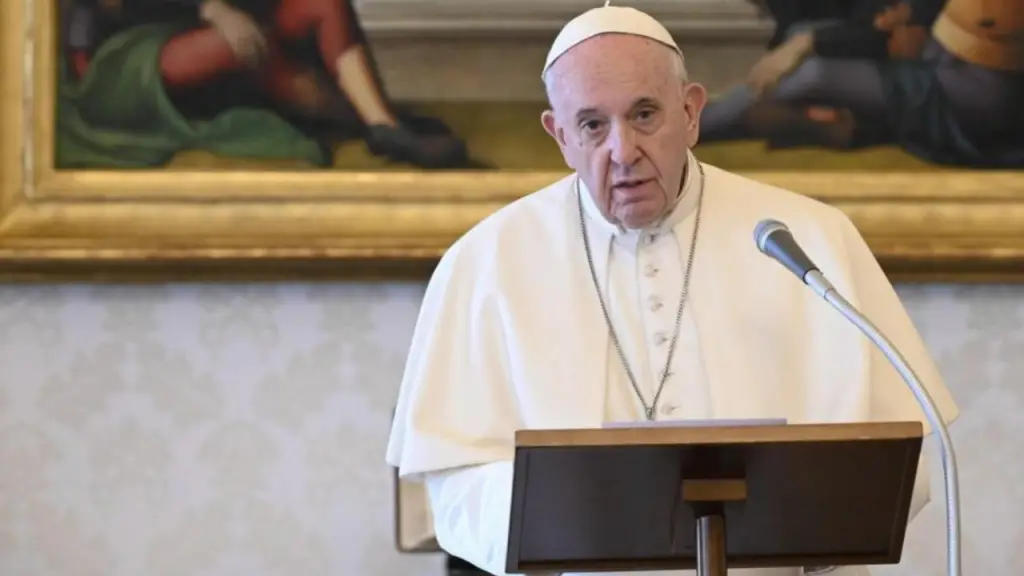 El Papa se abre a la posibilidad de bendecir parejas del mismo sexo