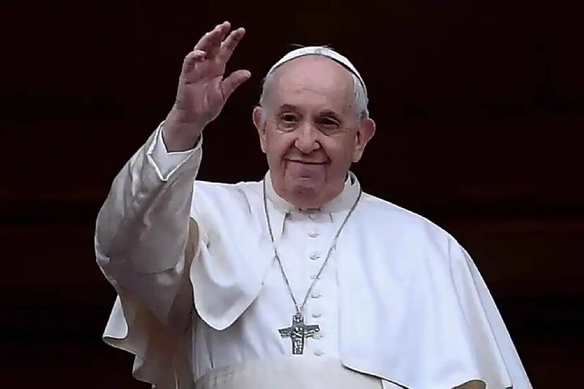 El Papa Francisco Recomienda Desconectarse Temporalmente del Teléfono para Priorizar la Vida Interior