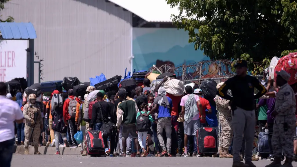 El cierre de la frontera con Haití causa pérdidas por más de 100 millones de dólares