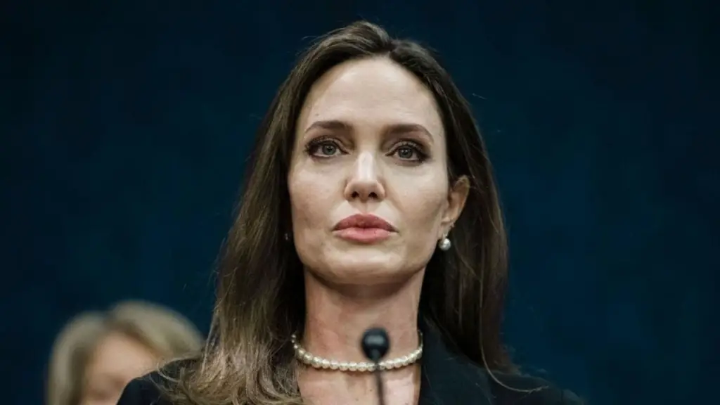 Angelina Jolie critica a líderes mundiales por situación en Gaza y los acusa de ser "cómplices"