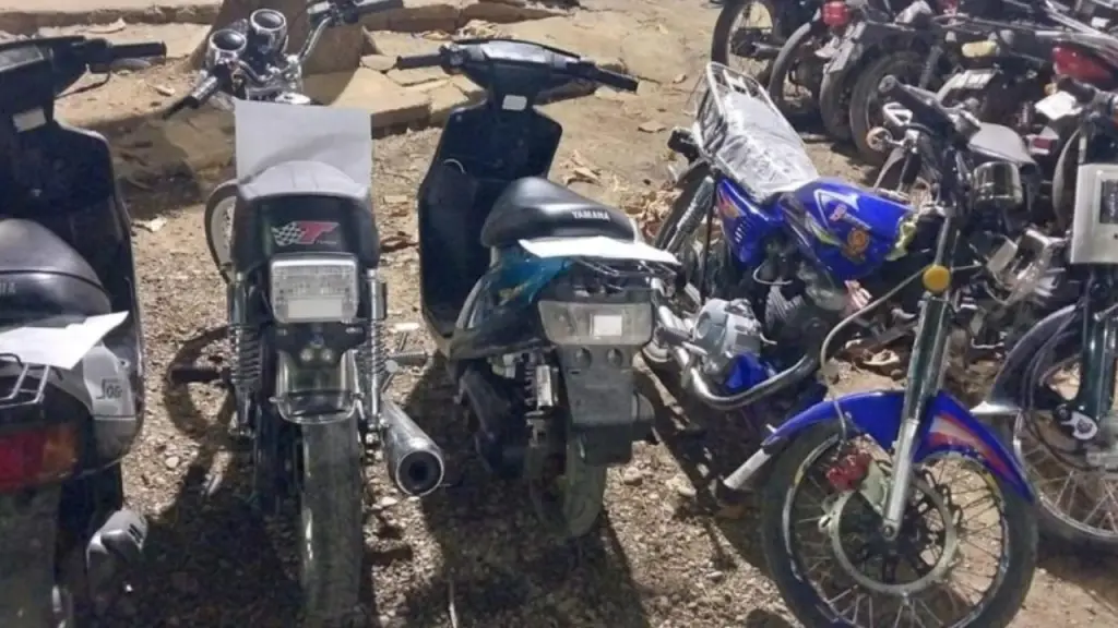 La PN retiene cinco motocicletas involucradas en carrera clandestina en Esperanza.