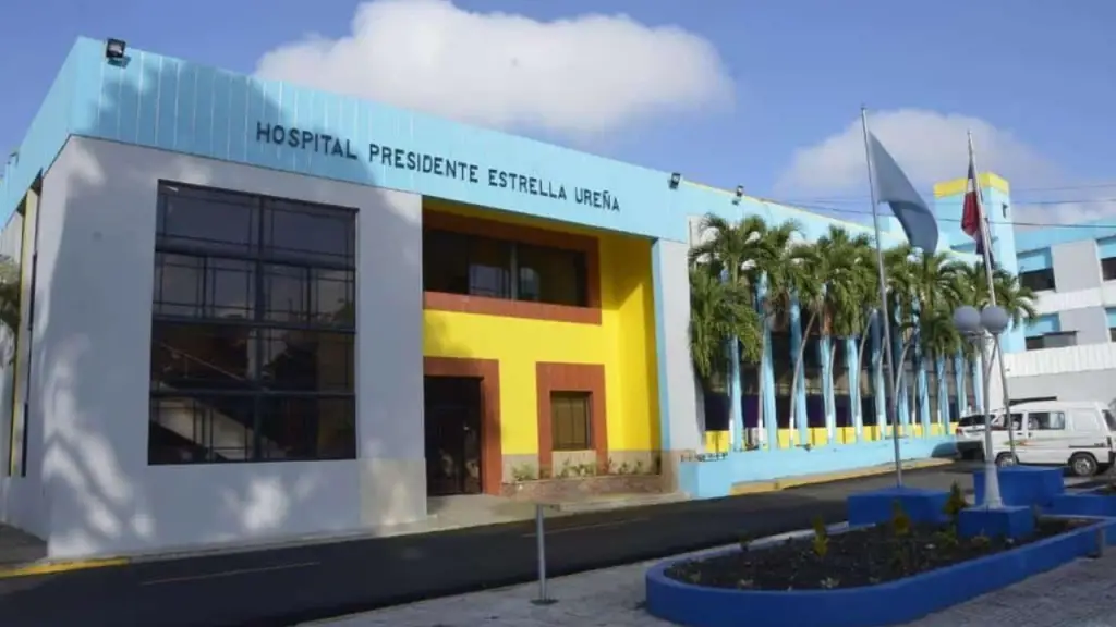 Hospital reafirma que madre dio a luz a un solo bebé, a pesar de sus afirmacione