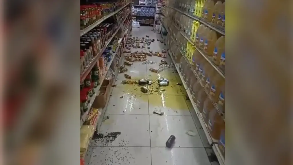 Supermercado en Villa Vásquez resulto afectado tras temblor de tierra