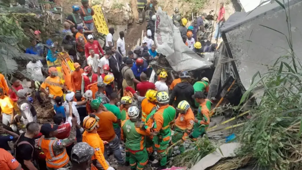 Accidente en Haina: organismos de socorro finalizan labores de rescate tras choque
