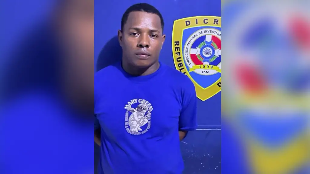 Hombre capturado por asalto a tienda de celulares en Santo Domingo