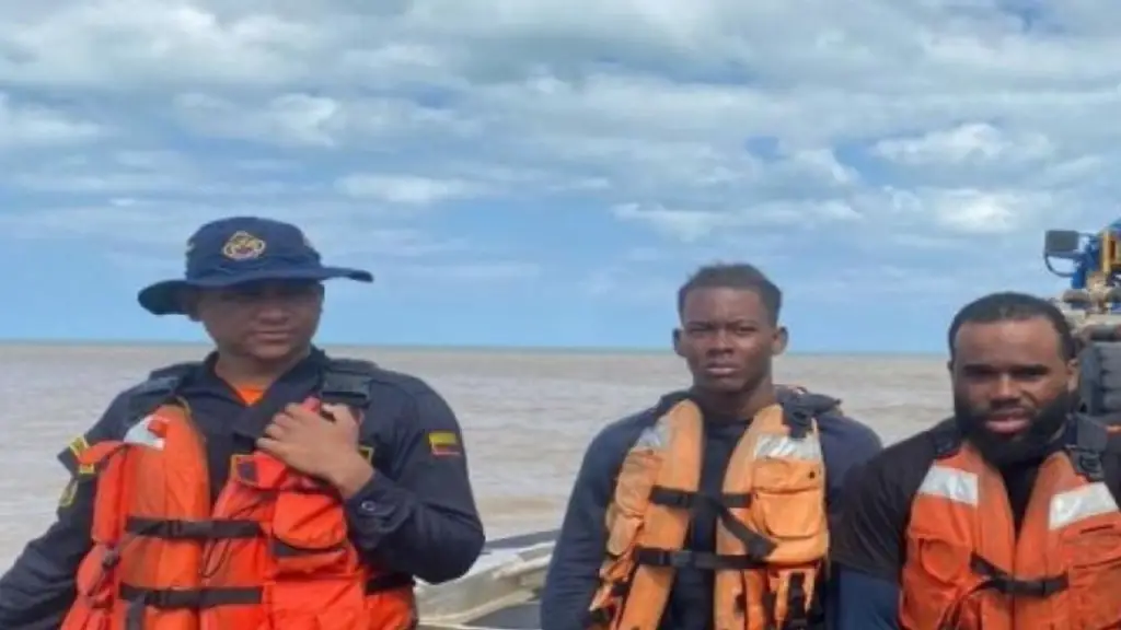 Armada colombiana rescata a dos dominicanos a la deriva en La Guajira