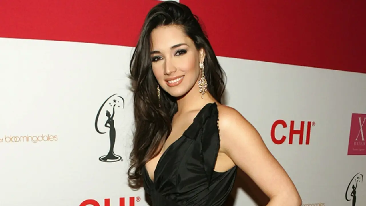 Amelia Vega despeja dudas sobre preparación para Miss Universo con Magali Febles